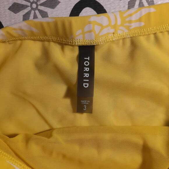 *BOGO FREE* Torrid Size 3 High-Rise Pineapple Ruched Bikini Bottom - Picture 4 of 7